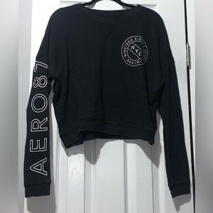 Cropped crewneck